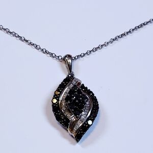 JWBR 925 STERLING SILVER BLACK AND CLEAR DIAMONDS PENDANT Necklace